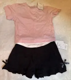 タグ付き　ベビー用フリル付きズボン　ピンクインナー見えトップス（黒・白・ピンク）