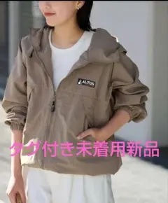 Item thumbnail for item ec0157bc-5b46-4128-8bda-0978c155470e