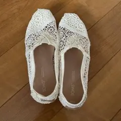 TOMS レース スリッポン ホワイト W5.5