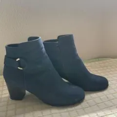 Item thumbnail for item cfc73a1a-64d5-4aec-ad4a-4b4f0ba81785