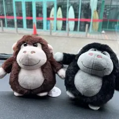 ゴリラのぬいぐるみセット（茶色・黒）のサムネイル