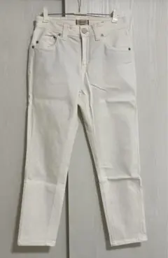 【最終値下げ】ヤヌーク　デニムパンツ　ジーンズ　ホワイト　ルース　24
