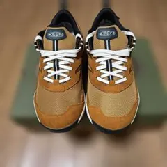 新品箱付きKEEN Roasted Pecan Chipmunkブラウン