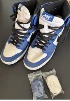 NIKE AIR JORDAN 1 MID ブルー