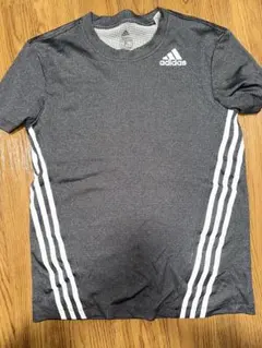 adidas グレー Tシャツ Mサイズ