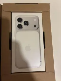 【新品未開封 安心発送】iPhone17Pro256GB シルバー SIMフリー 新品/未開封】iPhone17pro シルバー 256GB SIMフリー - メルカリ