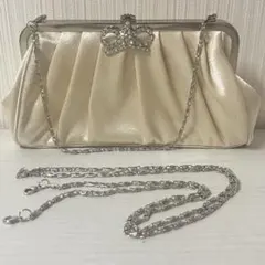 【美品】アイボリー サテン パーティーバッグ