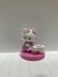 ハローキティ　コラボレーション チョコエッグ　ピアニスト　シークレット