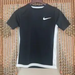 NIKE ナイキ 半袖Tシャツ ブラック ホワイトストレッチ