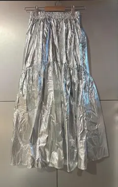 しまむら メタリックスカート Mサイズのサムネイル