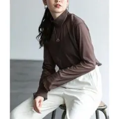 Noble シアースキニーハイネックTOPS ブラウン