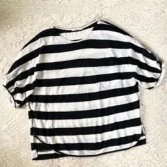 美品　pual ce cin ピュアルセシン 着心地抜群の柔らかさ♪ ニットTのサムネイル