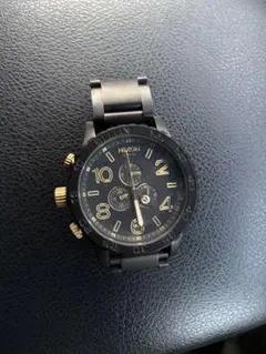 NIXON THE 51-30 CHRONO 腕時計 ブラック ゴールドのサムネイル