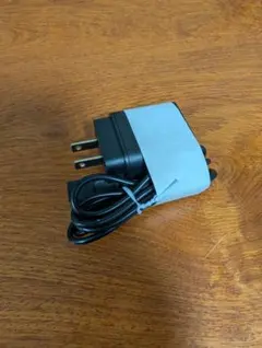 Braun電気シェーバー 電源アダプターのサムネイル