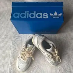 ミラオーウェン×adidas ホワイト スニーカー バスケットボールスタイルのサムネイル