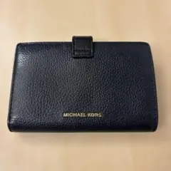 マイケルコース　二つ折り財布