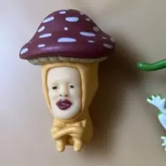 こびとづかん　おすわりマスコット　ベニキノコビト