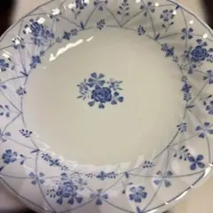 青い花柄の皿 5枚セット