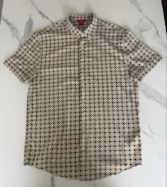 【新品・未使用】GUESS ／半袖シャツ／Ｓのサムネイル