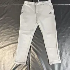 adidas スリムフィット グレー パンツ