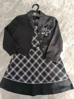 卒園、入学フォーマル　黒のチェック柄ドレスとジャケットセット 120