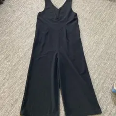 黒いVネックオールインワン サロペット　ワイドパンツ　リボン取り外し