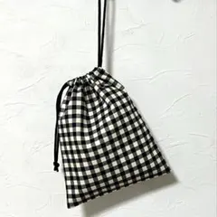 B640・ハンドメイド給食袋・コップ袋・巾着袋★ギンガムチェック・クロ