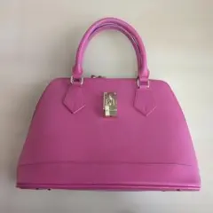 サマンサタバサ　ハンドバッグ ピンク パドロック付き