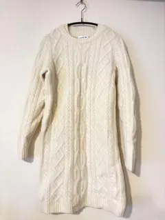 ラコステ　ニットワンピース　ホワイト