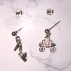 ガラスの靴×かぼちゃの馬車 ピアス