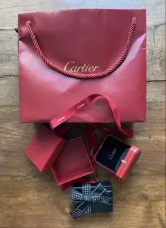 CARTIER・BARNEYS NEWYORKのリボン付き空き箱2点セット