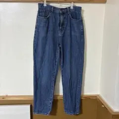 ユニクロ　ペグトップハイライズジーンズ　28