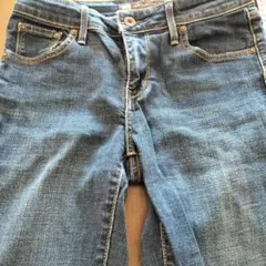 150相当 リーバイス　ブルーデニムパンツ　ストレッチ素材　長ズボン