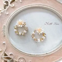 No.366　パールとビジューのリング　白いお花　本物のお花のピアス　イヤリング