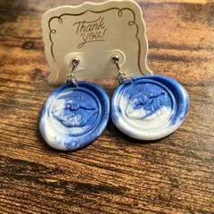 イヤリング ハンドメイド 青 白 唇 軽い 大きい 揺れる シルバー 一点物