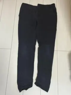 ブラック スキニーパンツ ウエスト73cm