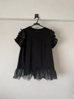 オ*バ様 チェスティ！可愛い 黒 トップスのサムネイル