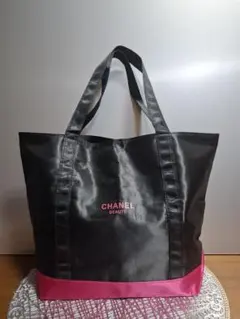 うーちゃん 様 専用 CHANEL BEAUTÉ トートバッグ 黒/白 ノベルテ