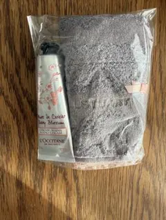 L'Occitane ハンドクリームとタオルセット