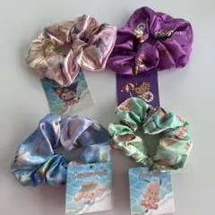 サンリオ　シナモロール &クロミ&ポチャッコ&日焼けキティ　サテンシュシュ