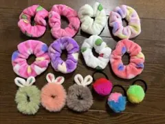 クレヨンしんちゃん　シュシュ　ヘアゴム　ファー　ヘアアクセサリー　キッズ