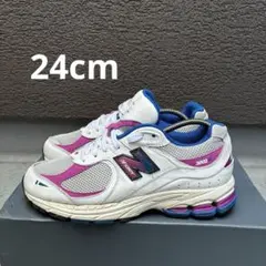 お買い得！ニューバランス 2002r ホワイト 24cm 2002 スニーカー