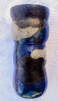 陶磁器天目釉広口花瓶としてもユニークな形ですインテリア作品です