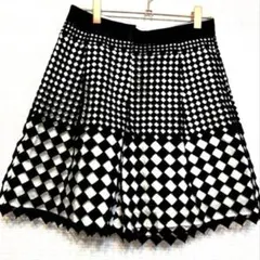 EPOCA エポカ レース編み 千鳥孔子 ショートパンツ 38 カタログ掲載