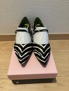 ゼブラ柄ポインテッドトゥパンプス　Kate spadeのサムネイル
