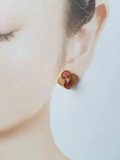 お花ピアス(ワインレッド)