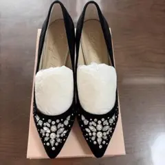 Bridget Birkin ビジュー パンプス ブラックのサムネイル
