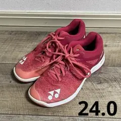 YONEX ピンク バドミントン シューズ 24.0のサムネイル