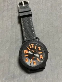 S.W.Cビッグフェイスメンズ時計、電池新で問題なく稼働中、立体的文字盤変わり物