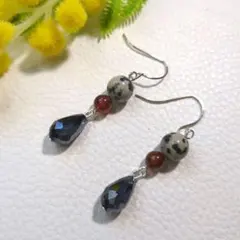 ハンドメイドピアス　1981　　　　　ダルメシアンジャスパー